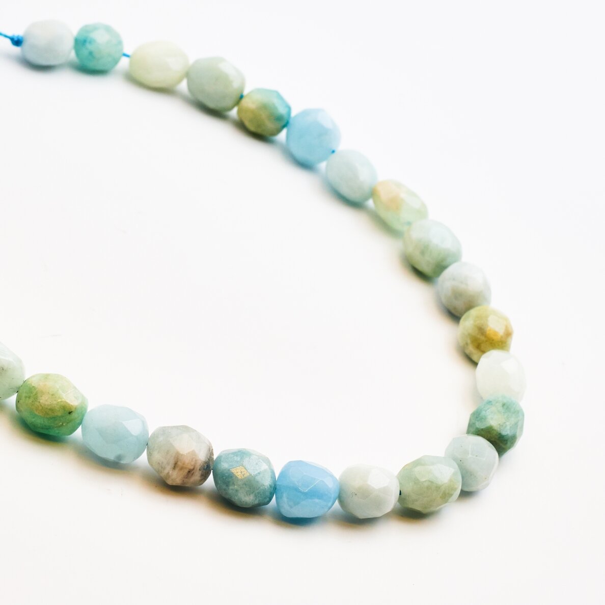Aquamarine, 12x15 mm, 37-40 cm/strand