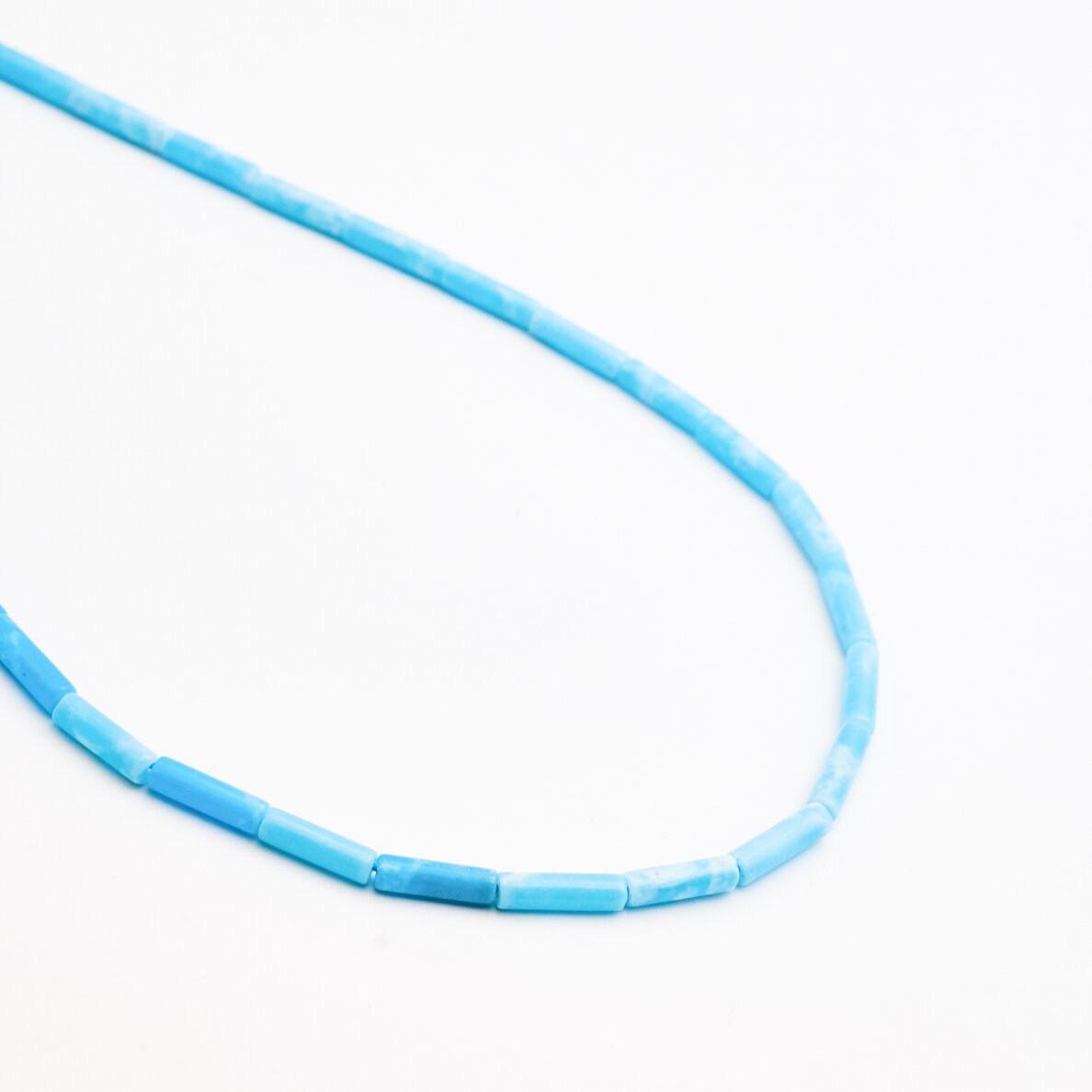 Aquamarine, 4x13 mm, 37-40 cm/strand