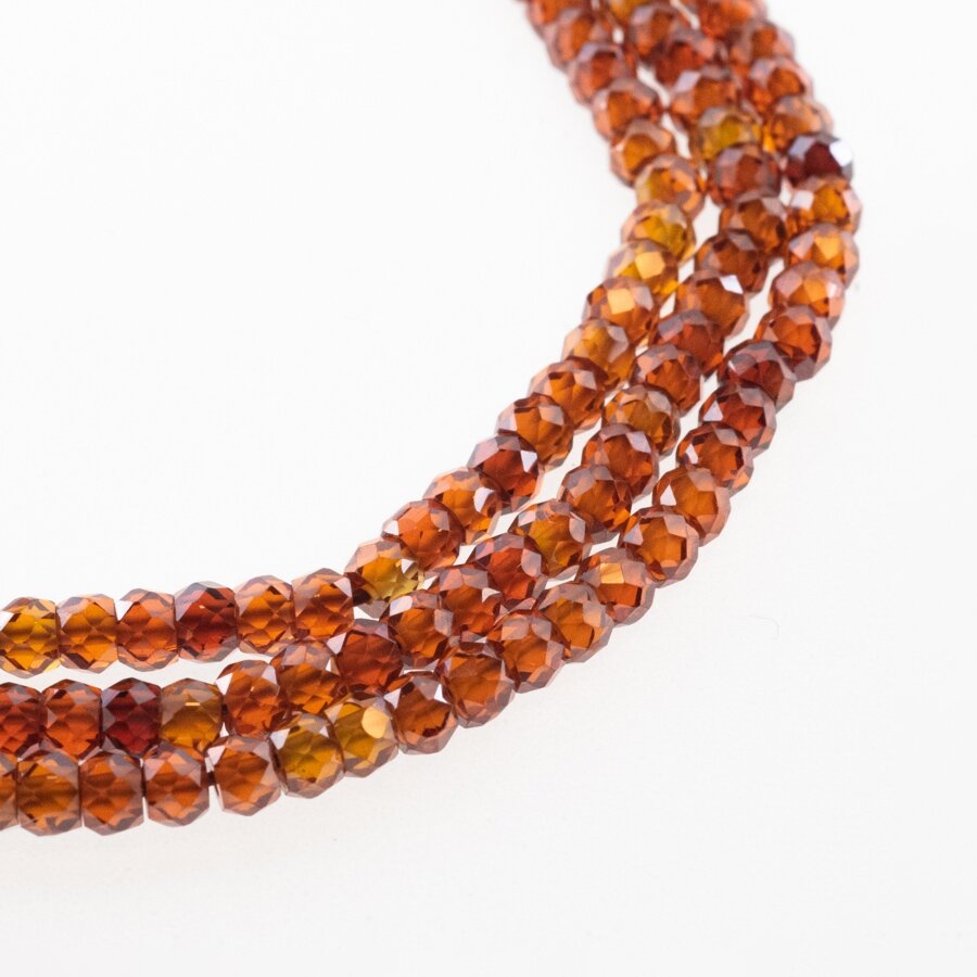 Cirkonis, briaunuotas, abacus rondelės forma, tamsi oranžinė spalva, 37-39 cm/gija, 3x2 mm Cirkonis, briaunuotas, abacus rondelės forma, tamsi oranžinė spalva, 37-39 cm/gija, 3x2 mm