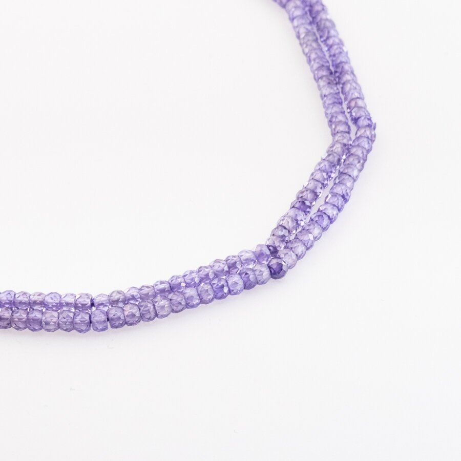 Cirkonis, briaunuotas, abacus rondelės forma, violetinė spalva, 37-39 cm/gija, 3x2 mm Cirkonis, briaunuotas, abacus rondelės forma, violetinė spalva, 37-39 cm/gija, 3x2 mm