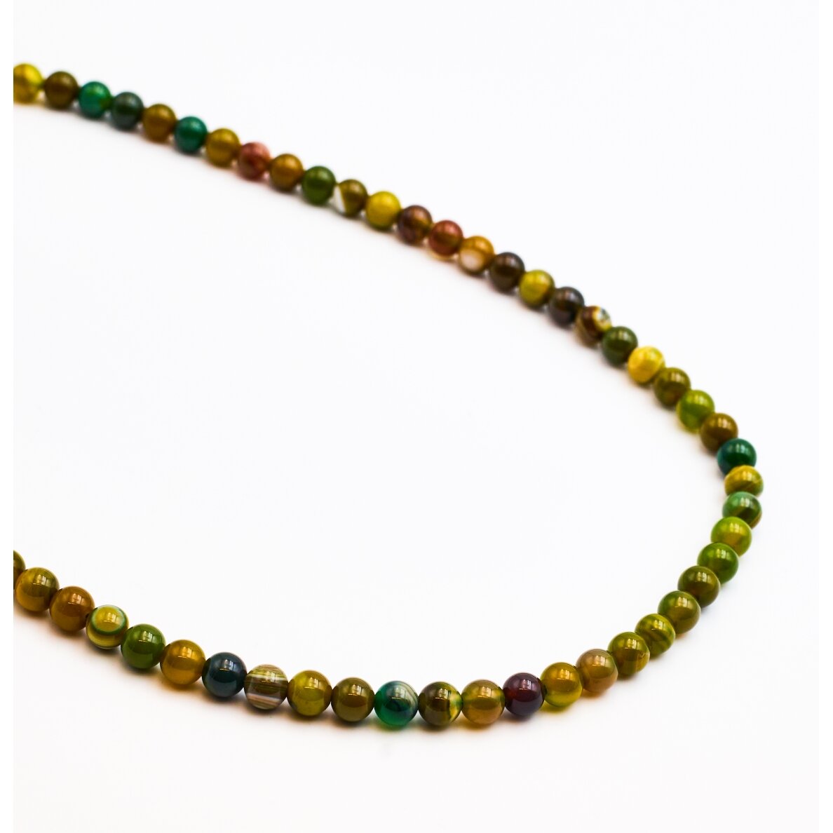 Dryžuotas agatas, natūralus, A kokybė, dažytas, apvali forma, geltonai žalia spalva, 37-39 cm/gija, 4, 6, 8, 10, 12, 14 mm