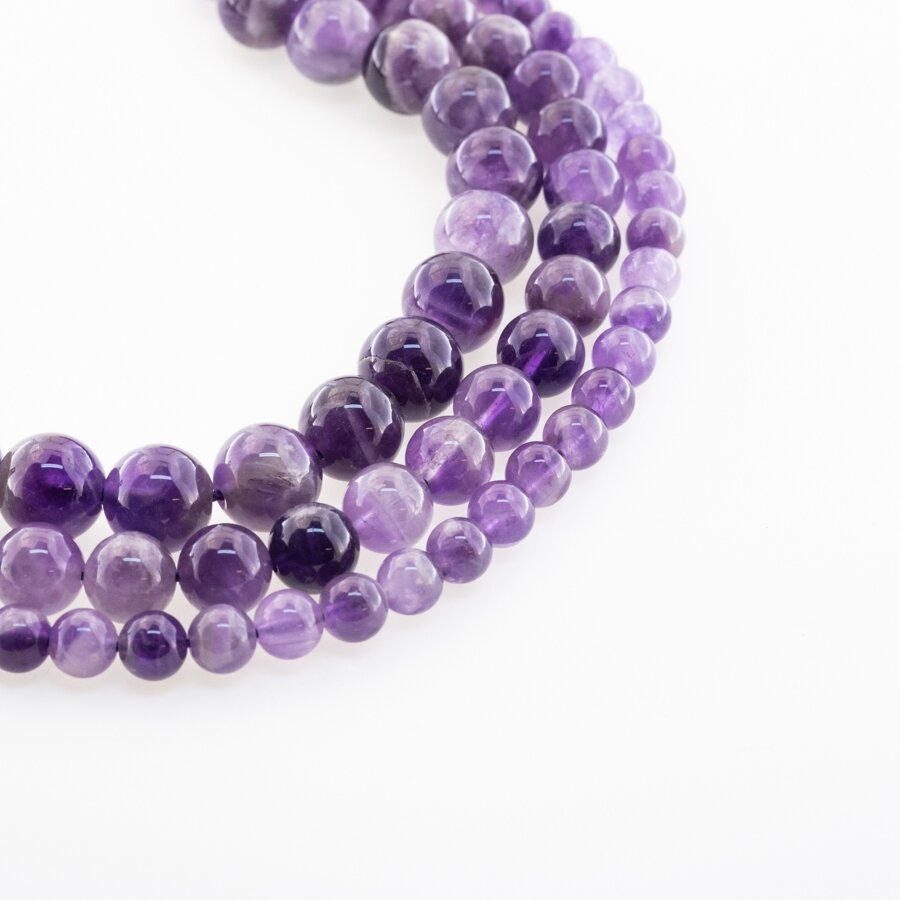Dryžuotas ametistas, natūralus, AB kokybė, apvali forma, violetinė spalva, 37-39 cm/gija, 4, 6, 8, 10, 12 mm Dryžuotas ametistas, natūralus, AB kokybė, apvali forma, violetinė spalva, 37-39 cm/gija, 4, 6, 8, 10, 12 mm