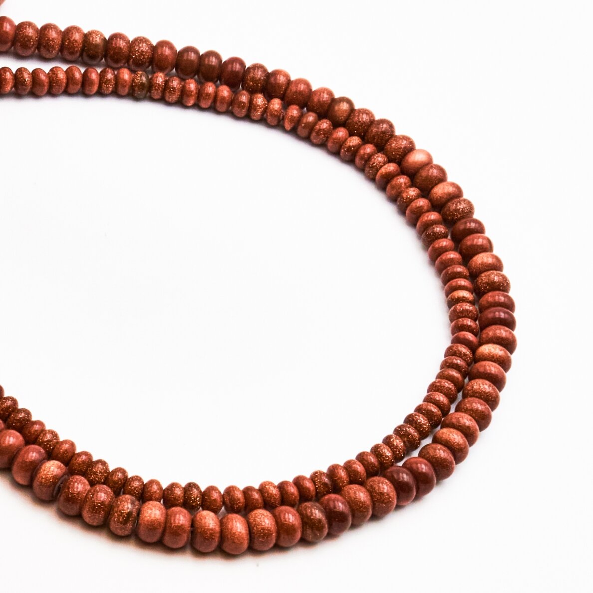 Dykumos smėlis, 8x5 mm, 37-39 cm/gija Dykumos smėlis, 8x5 mm, 37-39 cm/gija