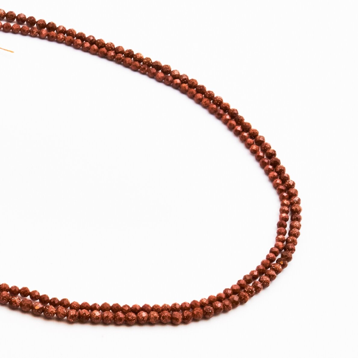 Dykumos smėlis, sintetinis, AB+ kokybė, briaunuotas, apvali forma, 37-39 cm/gija, 3 mm Dykumos smėlis, sintetinis, AB+ kokybė, briaunuotas, apvali forma, 37-39 cm/gija, 3 mm