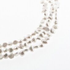 Słodkowodne perły, B jakość, ziemniaczany kształt, biały kolor, 35-36 cm/nić, około 3-4 mm