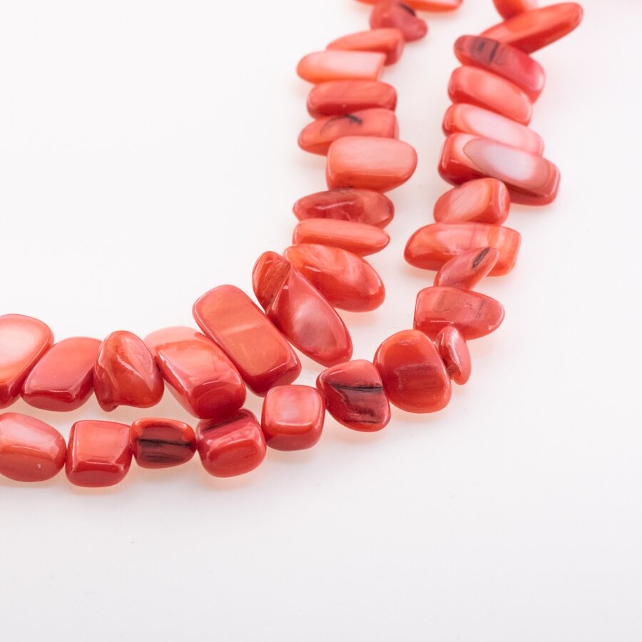 Mother-of-pearl Shell, Natural, B Grade, Dyed, Chip Bead, #01 Red, 78-80 cm/strand, about 5x8-10x25 mm Mother-of-pearl Shell, Natural, B Grade, Dyed, Chip Bead, #01 Red, 78-80 cm/strand, about 5x8-10x25 mm