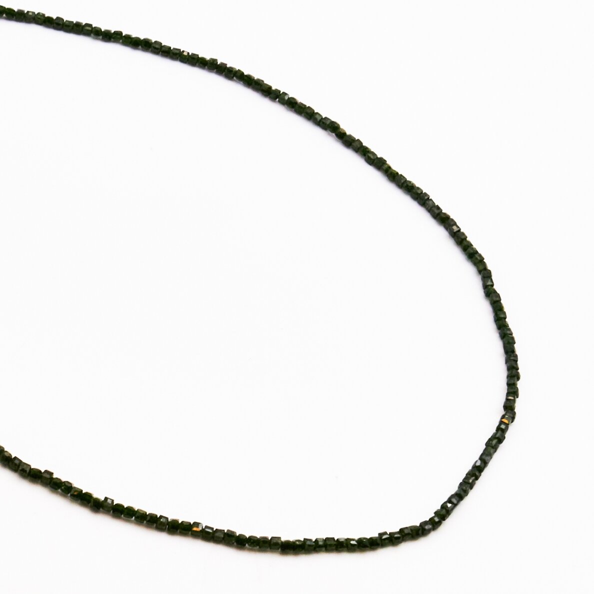 Green Goldstone/Aventurine Glass, synthetic, AB quality, faceted, cube bead, 37-39 cm/string, 2 mm Green Goldstone/Aventurine Glass, synthetic, AB quality, faceted, cube bead, 37-39 cm/string, 2 mm