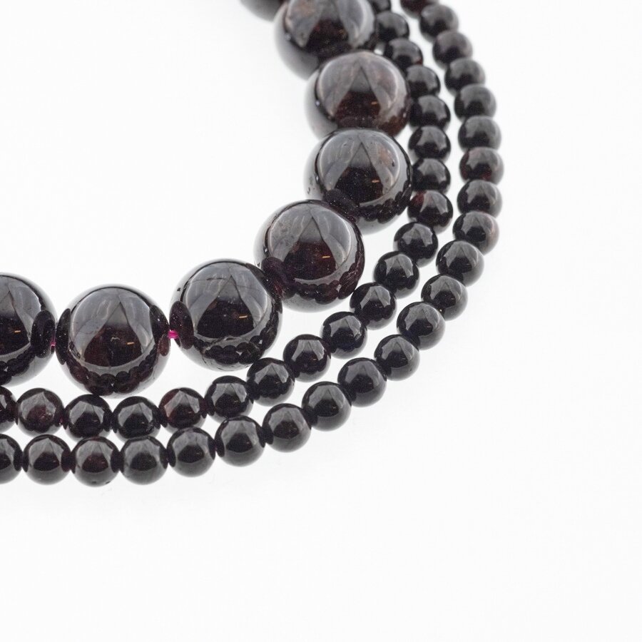 Garnet, Natural, C Grade, Round Bead, Dark Red, 37-39 cm/strand, 4, 8, 10 mm Garnet, Natural, C Grade, Round Bead, Dark Red, 37-39 cm/strand, 4, 8, 10 mm