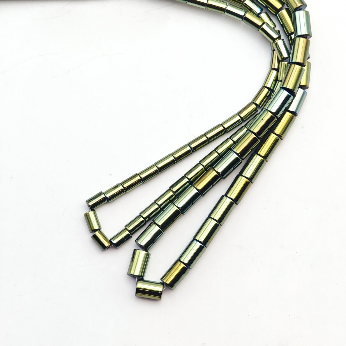 Hematyt, odzyskany, kształt rurki, zielony kolor, 39-40 cm/sznur, 1x2 mm