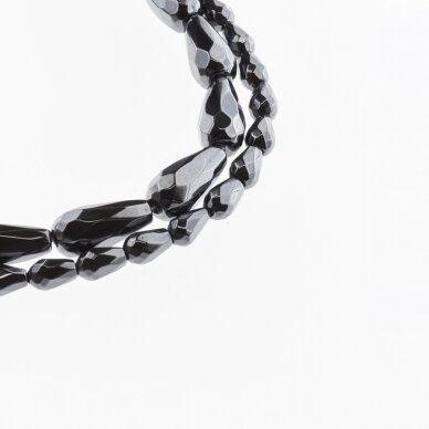 Hematitas, regeneruotas, briaunuotas, lašo forma, juoda spalva, 39-40 cm/gija, 5x8, 8x16, 10x20 mm Hematitas, regeneruotas, briaunuotas, lašo forma, juoda spalva, 39-40 cm/gija, 5x8, 8x16, 10x20 mm