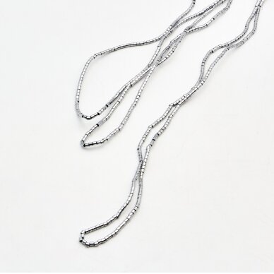 Hematitas, regeneruotas, cilindro forma, nikelio spalva, 39-40 cm/gija, 1x1 mm