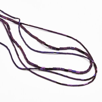 Hematitas, regeneruotas, kvadratinio vamzdžio forma, alyvinė spalva, 39-40 cm/gija, 1x3 mm Hematitas, regeneruotas, kvadratinio vamzdžio forma, alyvinė spalva, 39-40 cm/gija, 1x3 mm