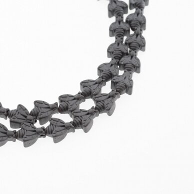 Hematitas, regeneruotas, matinis, bitės forma, juoda spalva, 39-40 cm/gija, 8x10 mm Hematitas, regeneruotas, matinis, bitės forma, juoda spalva, 39-40 cm/gija, 8x10 mm