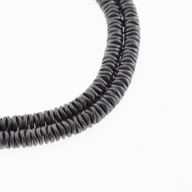 Hematitas, regeneruotas, matinis, sulenkto apskritimo rondelės forma, juoda spalva, 39-40 cm/gija, 4x1, 6x1 mm Hematitas, regeneruotas, matinis, sulenkto apskritimo rondelės forma, juoda spalva, 39-40 cm/gija, 4x1, 6x1 mm