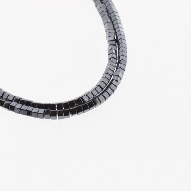 Hematitas, regeneruotas, šešiakampio rondelės forma, juoda spalva, 39-40 cm/gija, 2x1, 3x1, 3x2, 4x1, 5x1, 6x2, 6x3 mm Hematitas, regeneruotas, šešiakampio rondelės forma, juoda spalva, 39-40 cm/gija, 2x1, 3x1, 3x2, 4x1, 5x1, 6x2, 6x3 mm