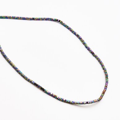 Hematitas, regeneruotas, sulenkto kvadrato rondelės forma, įvairiaspalvis, 39-40 cm/gija, 2x1 mm Hematitas, regeneruotas, sulenkto kvadrato rondelės forma, įvairiaspalvis, 39-40 cm/gija, 2x1 mm