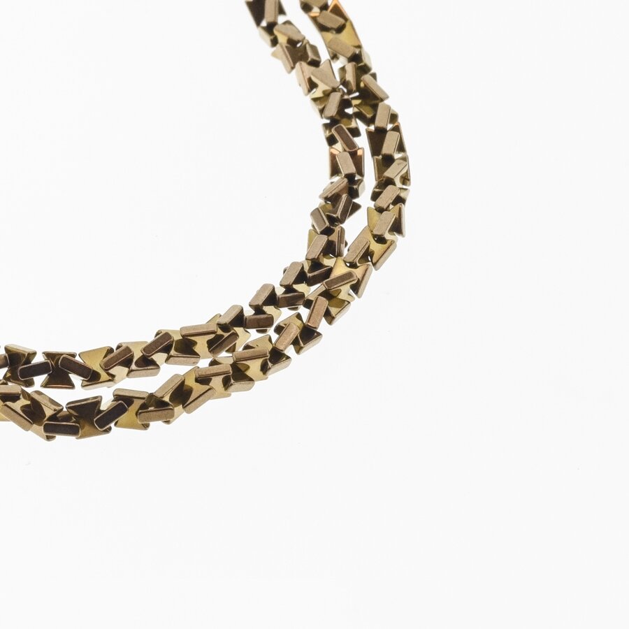 Hematite, Reconstituted, Bow Bead, Brown, 39-40 cm/strand, 3x3 mm Hematite, Reconstituted, Bow Bead, Brown, 39-40 cm/strand, 3x3 mm