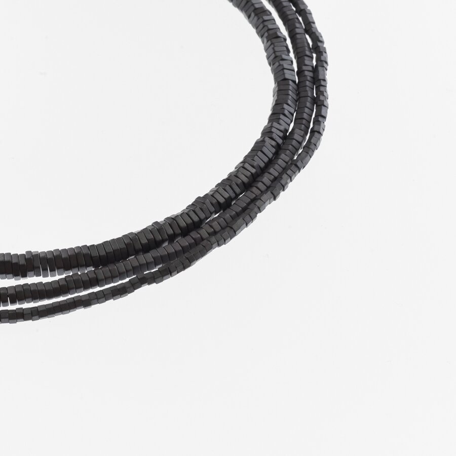 Hematite, Reconstituted, Matte Hexagon Rondelle Bead, Black, 39-40 cm/strand, 2x1 mm Hematite, Reconstituted, Matte Hexagon Rondelle Bead, Black, 39-40 cm/strand, 2x1 mm
