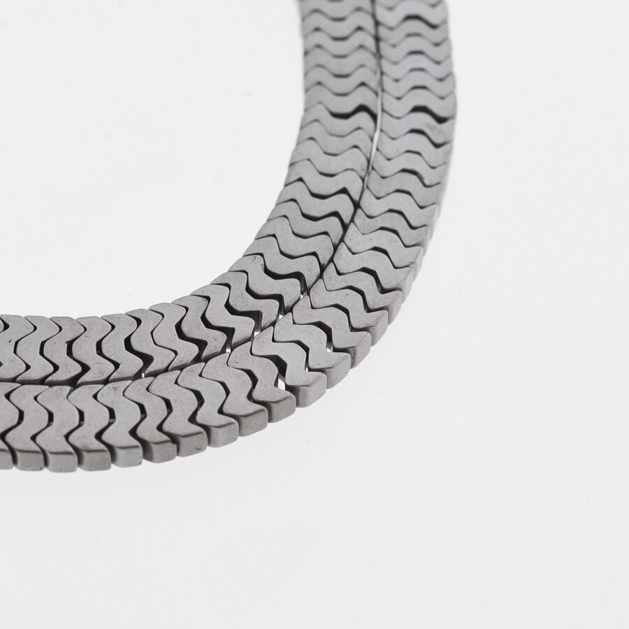 Hematite, Reconstituted, Matte Flat "W" Bead, Nickel Grey, 39-40 cm/strand, 7x1 mm Hematite, Reconstituted, Matte Flat "W" Bead, Nickel Grey, 39-40 cm/strand, 7x1 mm