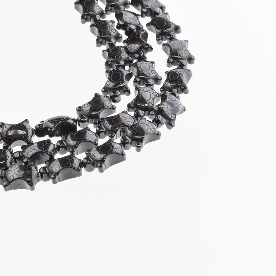 Hematyt, odzyskany, kształt żółwia, czarny kolor, 39-40 cm/sznur, 10x14 mm Hematyt, odzyskany, kształt żółwia, czarny kolor, 39-40 cm/sznur, 10x14 mm