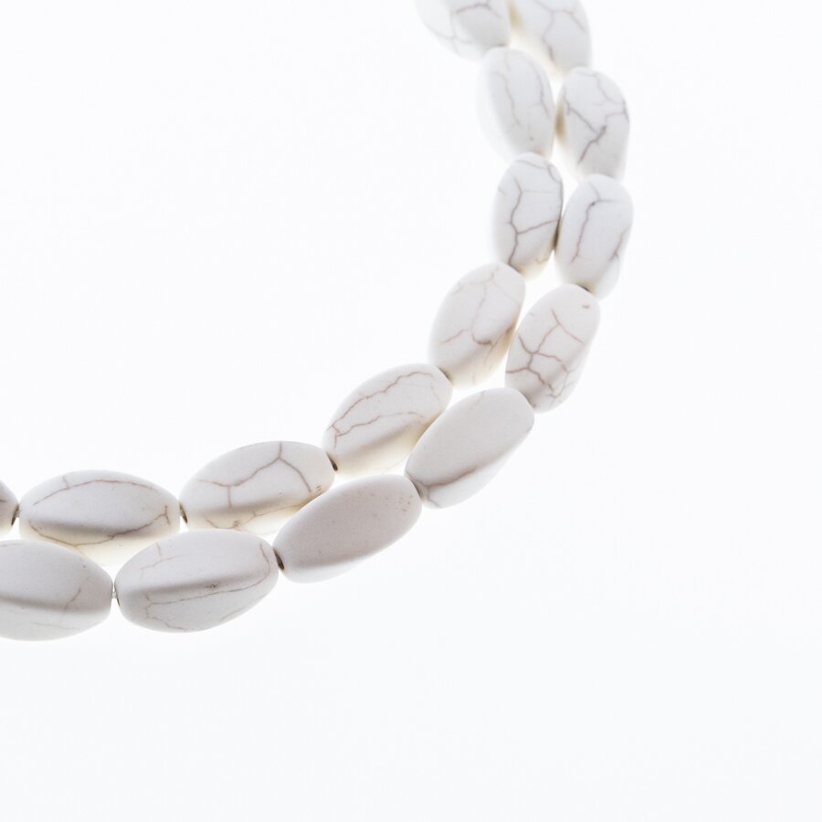 Howlite, Imitation, Matte Twisted Four-sided Oval Bead, Beige, 37-39 cm/strand, 8x18 mm Howlite, Imitation, Matte Twisted Four-sided Oval Bead, Beige, 37-39 cm/strand, 8x18 mm