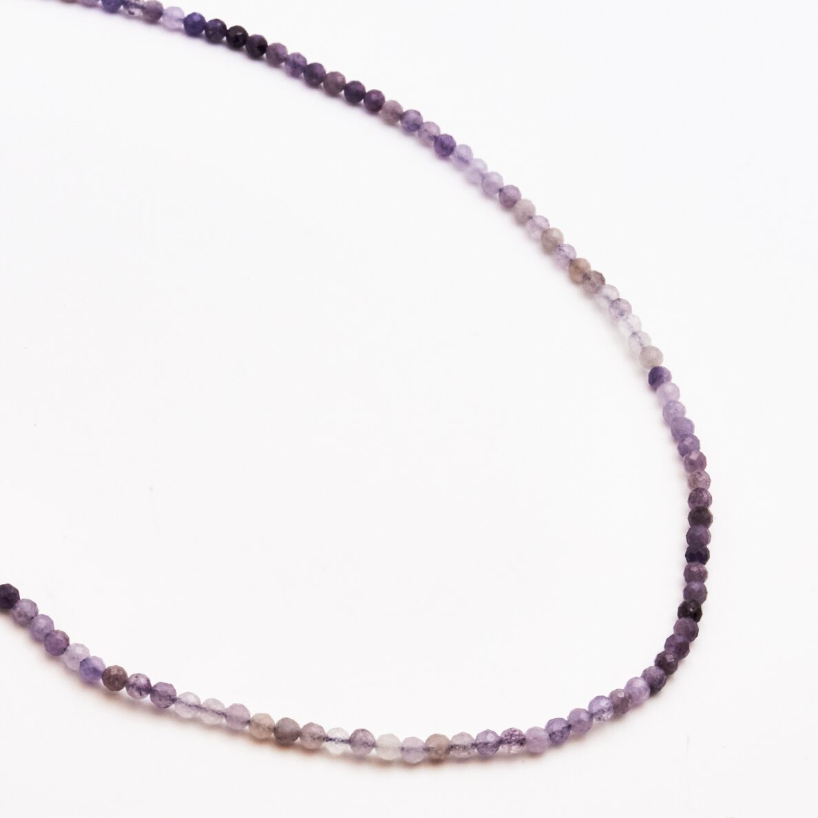Iolite, natural, C quality, faceted, round bead, 37-39 cm/string, 3 mm Iolite, natural, C quality, faceted, round bead, 37-39 cm/string, 3 mm
