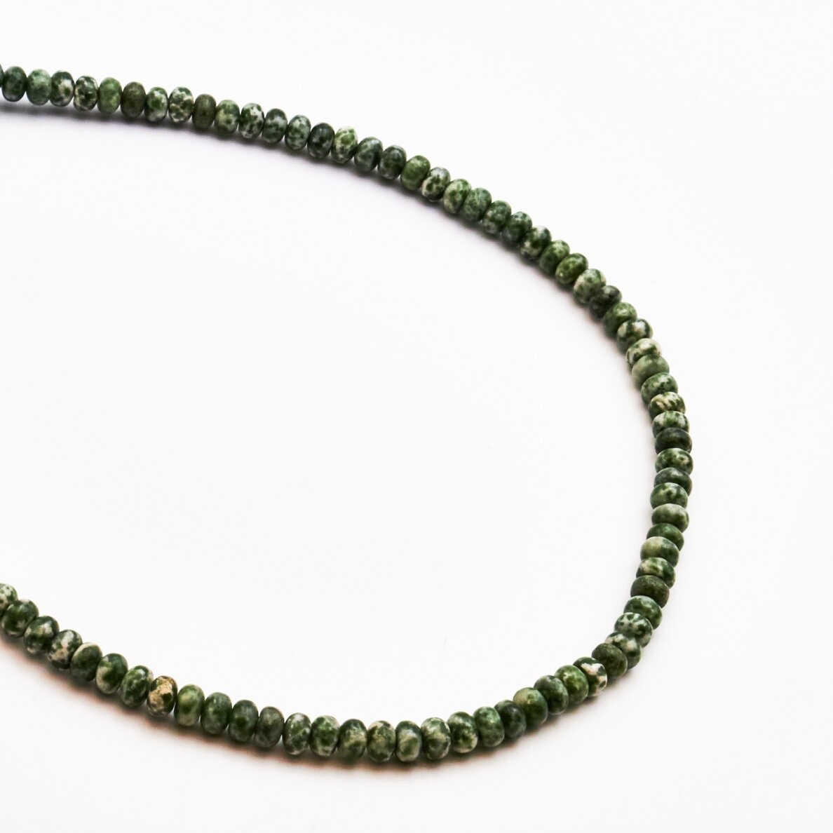 Jaspis, 6x4 mm, 37-39 cm/gija