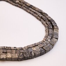 Japsis, natūralus, B kokybė, kubo  forma, 37-39 cm/gija, 8x8 mm