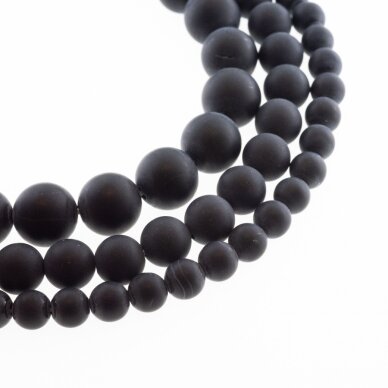 Juodas oniksas, natūralus, AB kokybė, dažytas, matinis, apvali forma, 37-39 cm/gija, 4, 6, 8, 10, 12 mm Juodas oniksas, natūralus, AB kokybė, dažytas, matinis, apvali forma, 37-39 cm/gija, 4, 6, 8, 10, 12 mm
