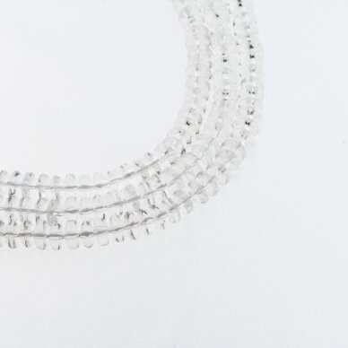Kalnų krištolas, regeneruotas sintetinis, abacus rondelės forma, skaidri balta spalva, 37-39 cm/gija, 6x4 mm Kalnų krištolas, regeneruotas sintetinis, abacus rondelės forma, skaidri balta spalva, 37-39 cm/gija, 6x4 mm