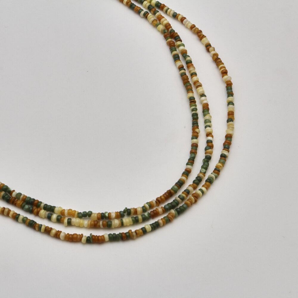 Shell beads, reconstituted, B grade, uneven rondelle shape, #95 color mix, 39 cm/strand, 4x2 mm Shell beads, reconstituted, B grade, uneven rondelle shape, #95 color mix, 39 cm/strand, 4x2 mm