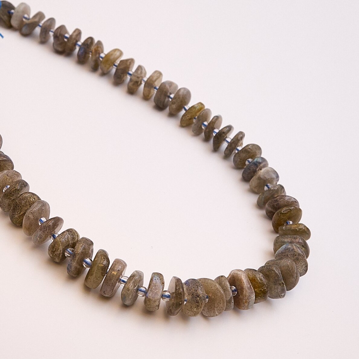 Labradorite, 37–39 cm/strand, approx. 8x10–12x18 mm Labradorite, 37–39 cm/strand, approx. 8x10–12x18 mm
