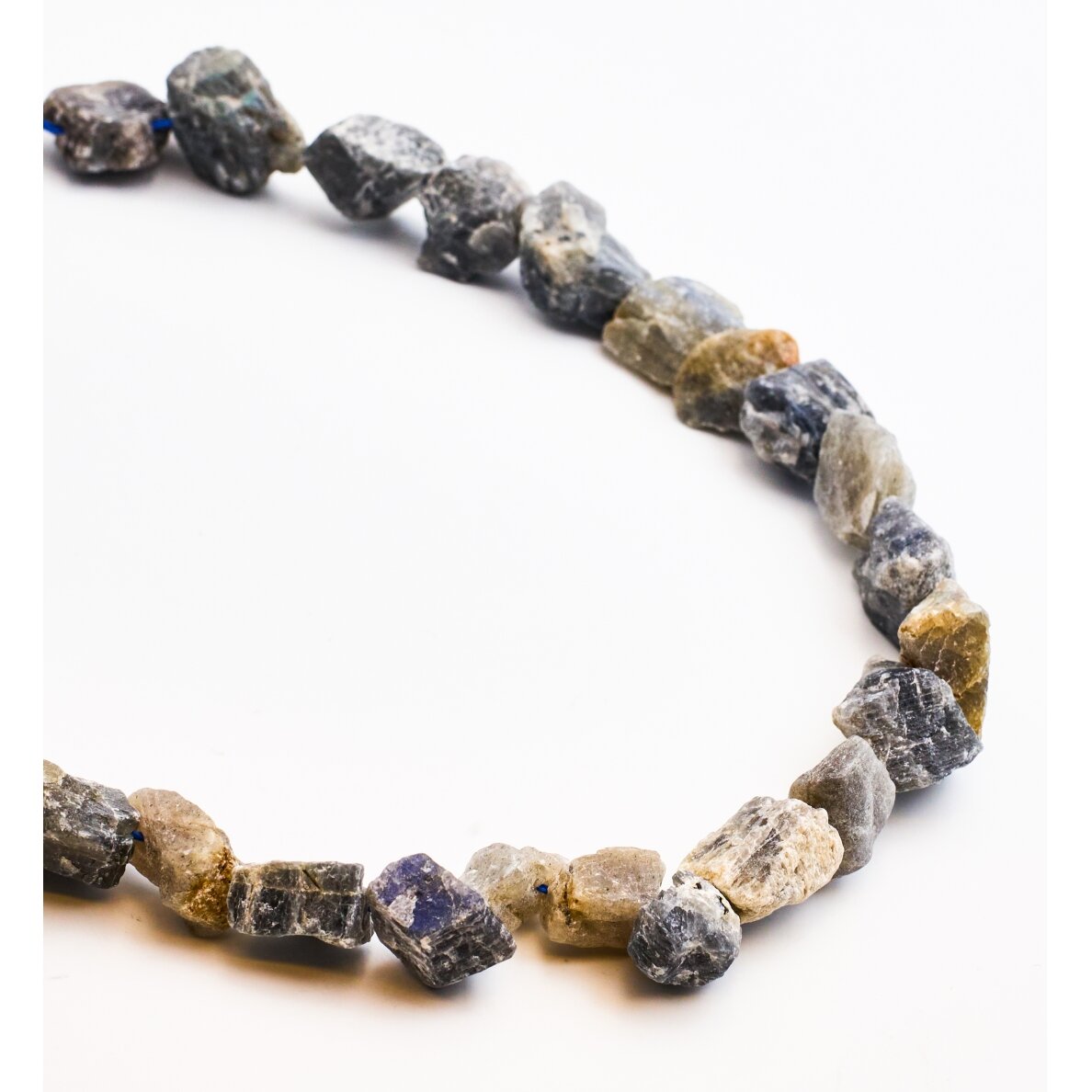 Labradorite, natural, AB quality, piece shape, 37-39 cm/strand, About 6-12x8-17 mm Labradorite, natural, AB quality, piece shape, 37-39 cm/strand, About 6-12x8-17 mm