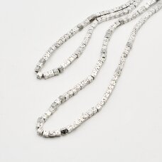 Lava, nat_rali, galvanizuota, kubo forma, nikelio spalva, 37-39 cm/gija, apie 4 mm