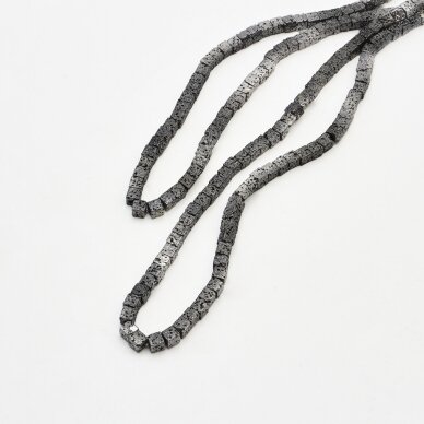 Lava, nat_rali, galvanizuota, kubo forma, juoda spalva, 37-39 cm/gija, apie 4 mm Lava, nat_rali, galvanizuota, kubo forma, juoda spalva, 37-39 cm/gija, apie 4 mm