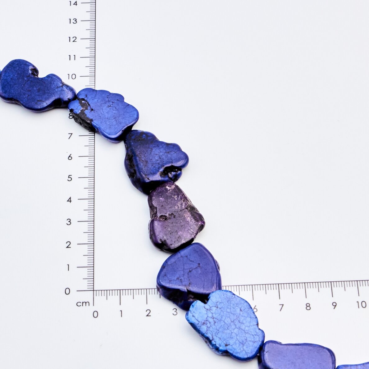 Magnezitas, Nestandartinė forma, Mėlyna, 37-40 cm/gija, storis iki 5mm