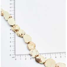 Magnezitas, Nestandartinė forma, Kreminė, 37-40 cm/gija, storis iki 5mm Magnezitas, Nestandartinė forma, Kreminė, 37-40 cm/gija, storis iki 5mm