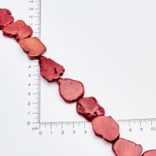 Magnezitas, Nestandartinė forma, Raudona, 37-40 cm/gija, storis iki 5mm Magnezitas, Nestandartinė forma, Raudona, 37-40 cm/gija, storis iki 5mm