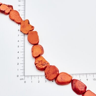 Magnezitas, Nestandartinė forma, Oranžinė, 37-40 cm/gija, storis iki 5mm Magnezitas, Nestandartinė forma, Oranžinė, 37-40 cm/gija, storis iki 5mm