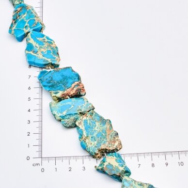 Magnezitas, Nestandartinė forma, Turkio, 37-40 cm/gija, storis iki 5mm Magnezitas, Nestandartinė forma, Turkio, 37-40 cm/gija, storis iki 5mm