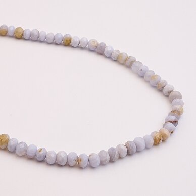 Mėlynas nėrinių agatas, natūralus, B kokybė, briaunuotas, abacus rondelės forma, 37-39 cm/gija, 6x4 mm Mėlynas nėrinių agatas, natūralus, B kokybė, briaunuotas, abacus rondelės forma, 37-39 cm/gija, 6x4 mm
