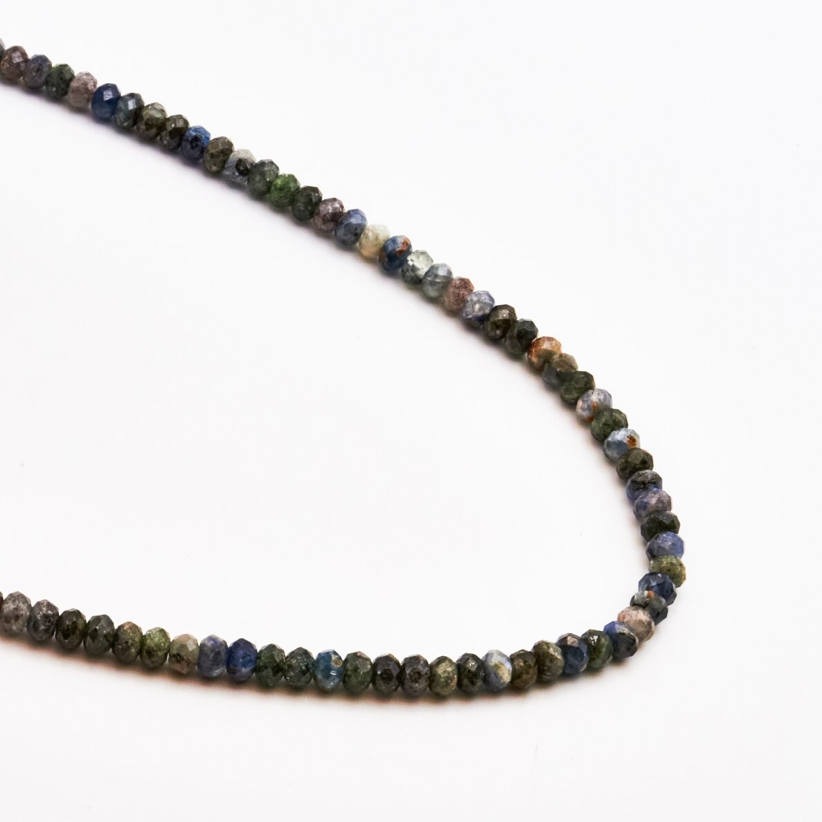 Multicolor Kyanite, natural, B quality, faceted, abacus rondelle bead, 37-39 cm/string, 6x4 mm Multicolor Kyanite, natural, B quality, faceted, abacus rondelle bead, 37-39 cm/string, 6x4 mm