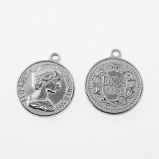 Nerūdijančio plieno pakabukas moneta 'Dos Pesos/Elizabeth', sidabrinė spalva, plotis-20 mm, ilgis-23 mm, skylės dydis-1.5 mm