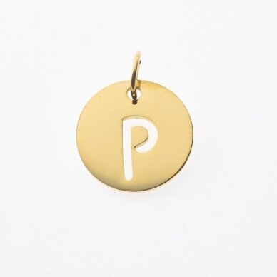 Nerūdijančio plieno pakabukas raidė 'P', paauksuotas, auksinė spalva, diametras-12 mm, skylės dydis-4 mm