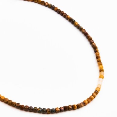 Petersite, natural, B quality, faceted, cube bead, 37-39 cm/string, 4 mm Petersite, natural, B quality, faceted, cube bead, 37-39 cm/string, 4 mm