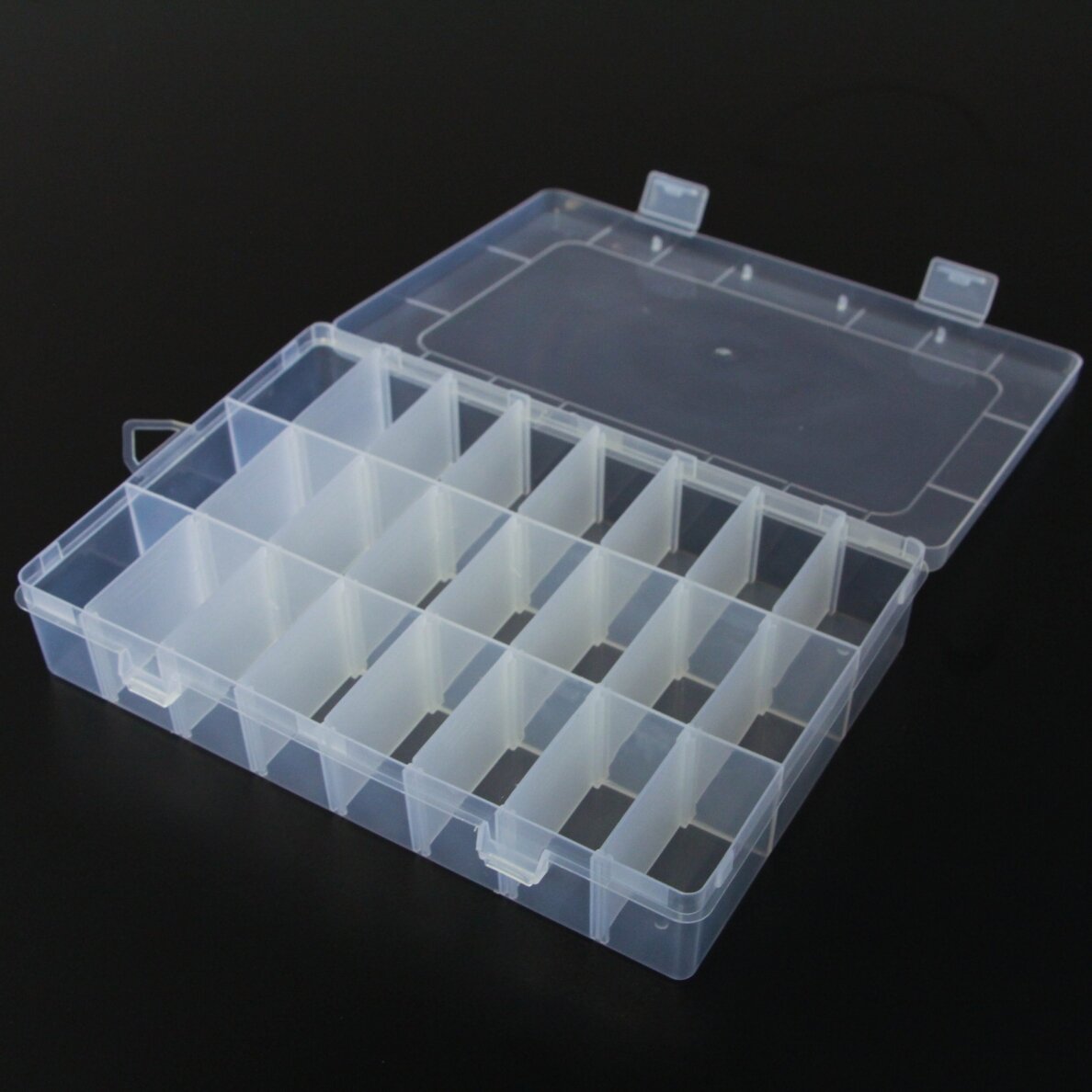 Plastikowe pudełko z przegródkami, rozmiar 19x12.5x3.5 cm, 24 przegródki