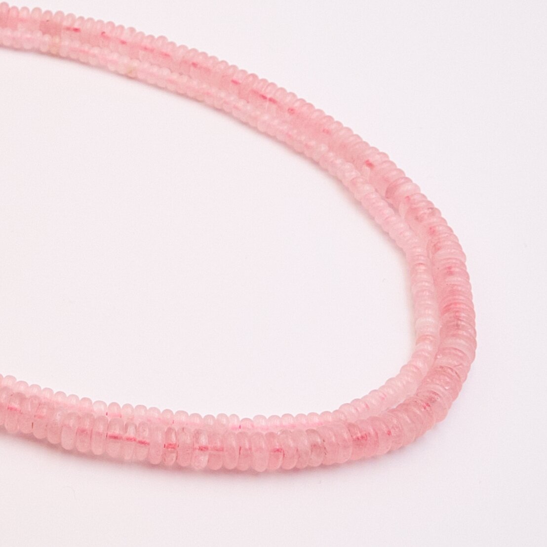 Rožinis kvarcas, natūralus, AB kokybė, abacus rondelės forma, 37-39 cm/gija, 2x6 mm Rožinis kvarcas, natūralus, AB kokybė, abacus rondelės forma, 37-39 cm/gija, 2x6 mm