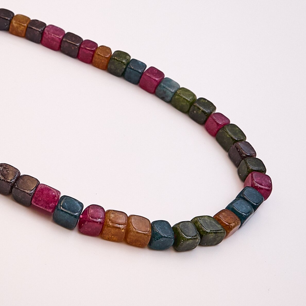 Tourmaline, natural, AB quality, rounded cube shape, 39-40 cm/strand, 8 mm Tourmaline, natural, AB quality, rounded cube shape, 39-40 cm/strand, 8 mm