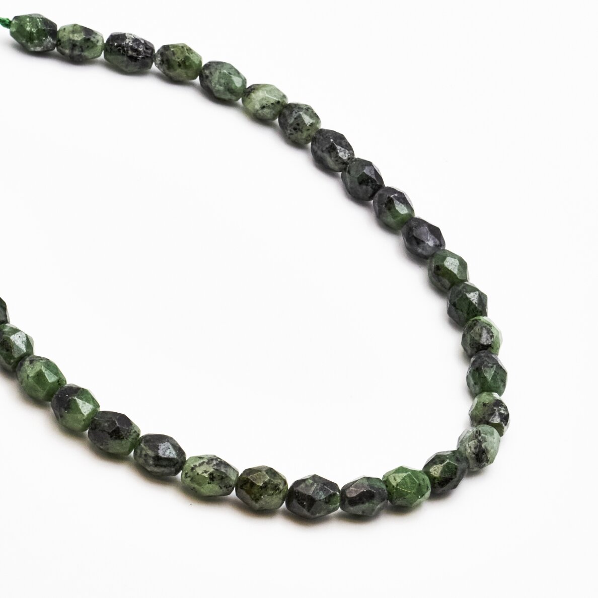 Ruby in Zoisite/Anyolite, Natural, C Grade, Faceted Hand-cut Oval Bead, Green-Pink, 37-39 cm/strand, 8x12 mm Ruby in Zoisite/Anyolite, Natural, C Grade, Faceted Hand-cut Oval Bead, Green-Pink, 37-39 cm/strand, 8x12 mm